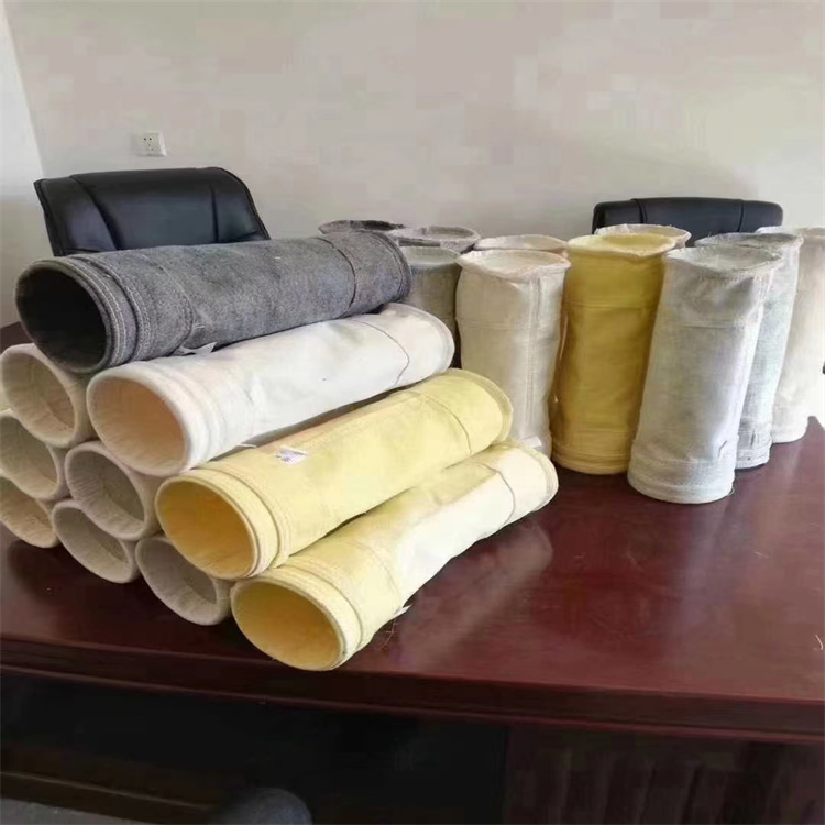 耐酸碱耐高温涤纶针刺毡除尘布袋 工业锅炉粉尘过滤袋