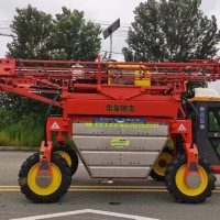 华玺3WPZ-2000G自走式喷杆喷药机高架玉米打药机厂家